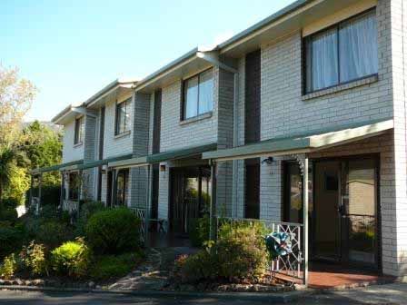 Davey Place Holiday Townhouses - Accommodation Australia 0