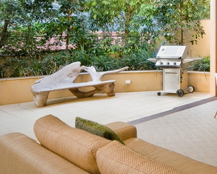 Beach Suites - Accommodation Australia 3