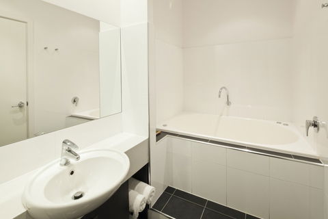 BEST WESTERN PLUS Ballarat Suites - Accommodation Australia 4