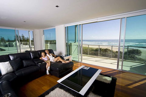 The Beach Cabarita - Local Tourism 1
