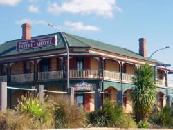 Streaky Bay Hotel Motel - Local Tourism 0
