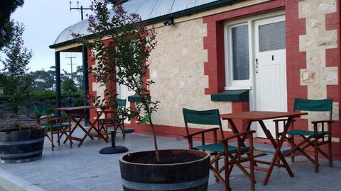 Angas Plains Estate Wines Heritage Suite - Accommodation Australia 2