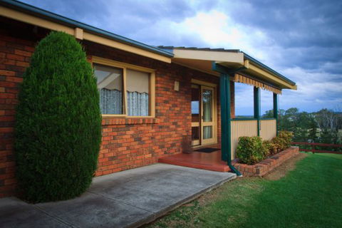 Camden Hillview - Accommodation Australia 0
