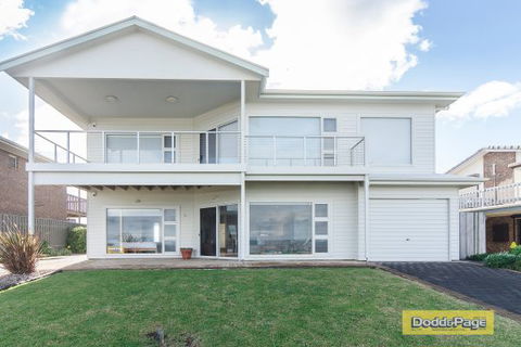Boomer Break - Accommodation Australia 0