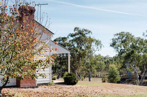 Cottage On The Murray - Local Tourism 1