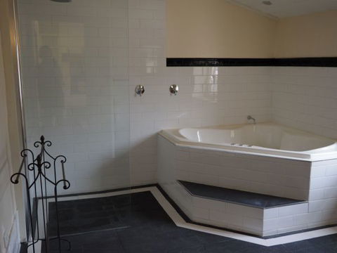 Cobblers Cottage - Local Tourism 4