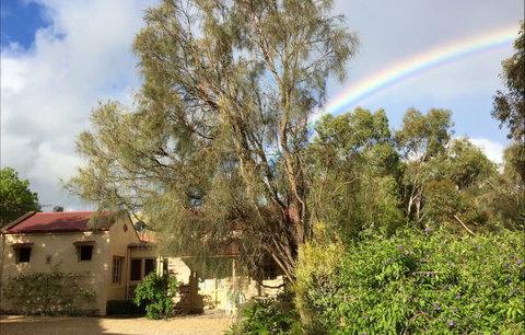 Gasworks Cottages Strathalbyn - Local Tourism 6