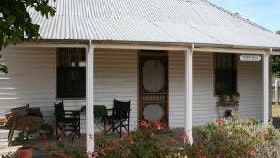 Davidson Cottage On Petticoat Lane - Accommodation Australia 0