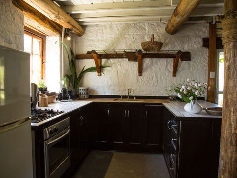 Farm Pod At Twamley Farm - Local Tourism 1