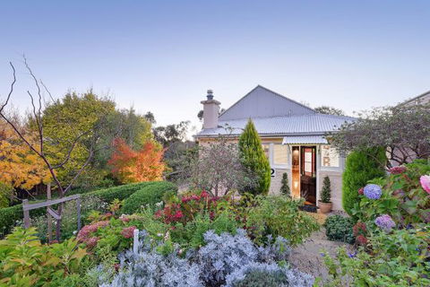 102 On Strath - Accommodation Australia 0