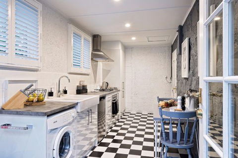 102 On Strath - Accommodation Australia 6