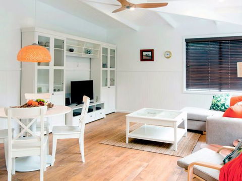 Admiralty Apartments - Local Tourism 1