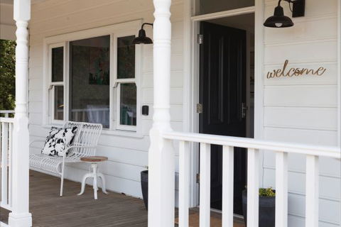 Alchemy House Hepburn - Local Tourism 6