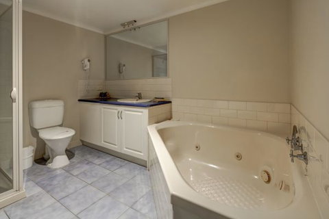 Ashmont Motor Inn And Apartments - Accommodation Australia 4