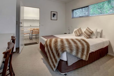 Ashmont Motor Inn And Apartments - Accommodation Australia 6