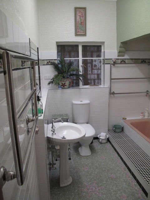 B&B Wodonga - Art Deco Accommodation - Accommodation Australia 8