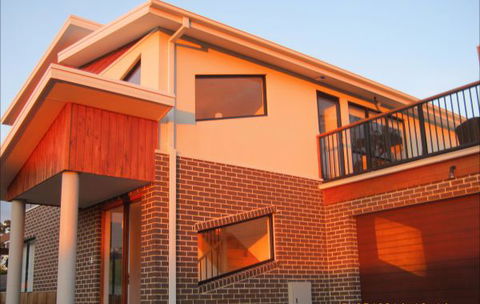 Barefoot Beach Stays - Accommodation Australia 0