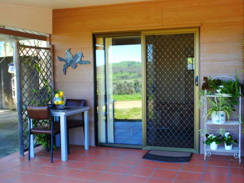 Winton Bethal Accommodation Unit - Local Tourism 4