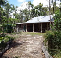 Byfield Cabins on Waterpark Creek - Local Tourism