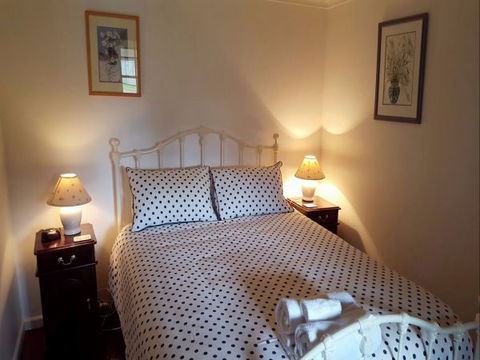 Cameron's Cottage - Accommodation Australia 3