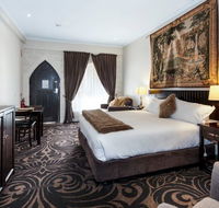 Castle Suites - Kryal Castle - Accommodation Australia
