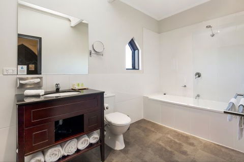 Castle Suites - Kryal Castle - Local Tourism 4