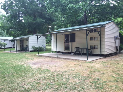 Colac Colac Caravan Park - Local Tourism 5