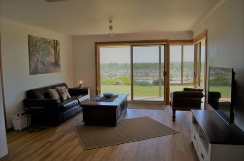 Coongalena View - Accommodation Australia 7