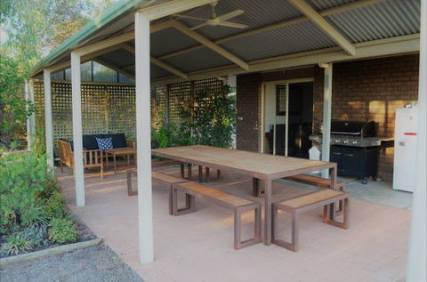 Coongalena View - Accommodation Australia 9
