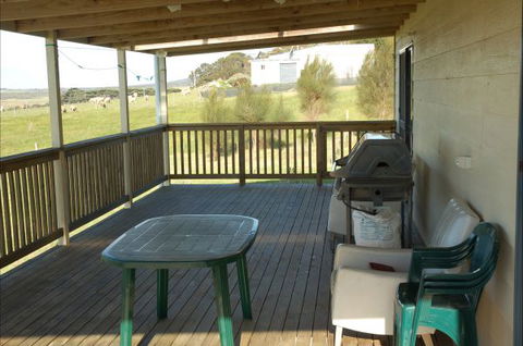 Emita Cottage - Australia Shopping 4