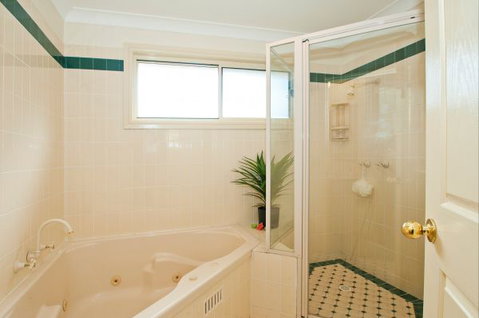 Fairlight House - Accommodation Australia 5