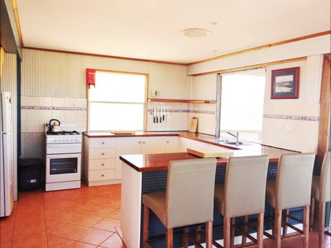 Fowlers Bay Beach House - Accommodation Australia 5