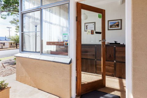 Gulgong Motel By Aden - Local Tourism 1