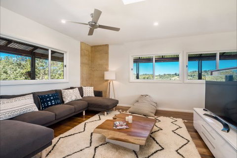 Hinterland Harmony - Local Tourism 6