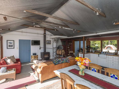 Jamberoo Valley Farm - Local Tourism 5