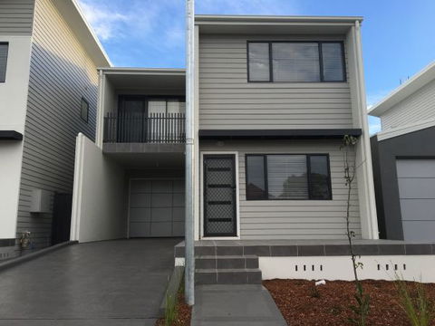 Lambton Road - Accommodation Australia 0