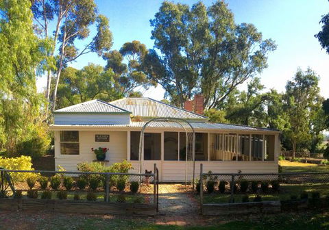 Lochinver Farm Homestead And Cottages - Australia Shopping 6
