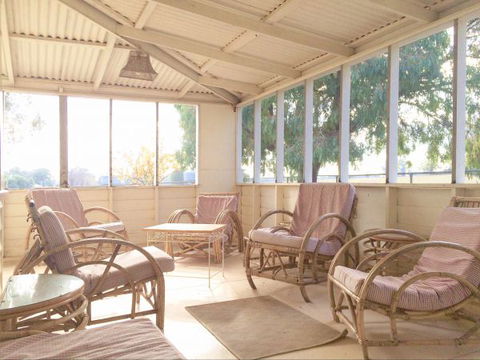 Lochinver Farm Homestead And Cottages - Australia Shopping 7