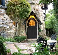 The Castle Keep BB - Accommodation Australia