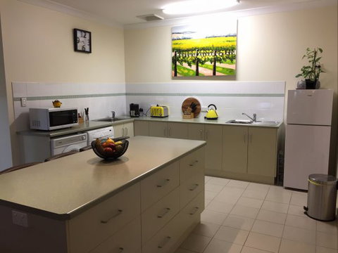 Lyreen's Apartment Bed And Breakfast - Accommodation Australia 5