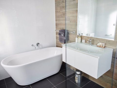 Moodemere Lake House - Local Tourism 2