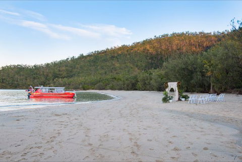 Paradise Cove Whitsundays - Local Tourism 4