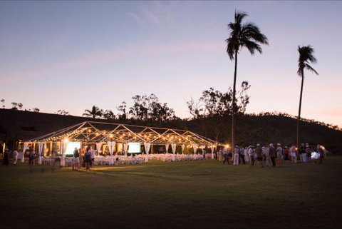 Paradise Cove Whitsundays - Local Tourism 8