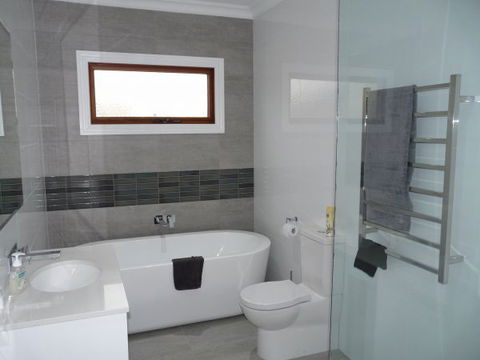 Paringa Grove Homestead - Local Tourism 1