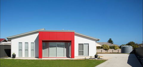 RED FIN Part Of BLUE FIN HOLIDAY HOMES - Accommodation Australia 1