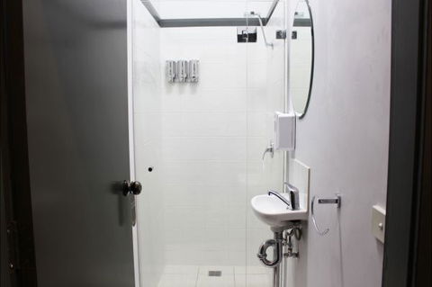 Royal Hotel Ryde - Accommodation Australia 9