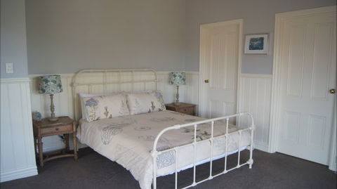 Shearer's Hill - Luxury Farm Stay - Australia Shopping 4
