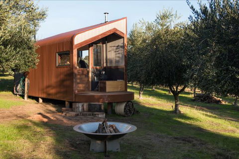 Shacky In The Olive Grove - Local Tourism 1