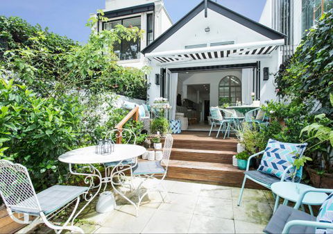 Stylish Interiors In The Bay - Accommodation Australia 3
