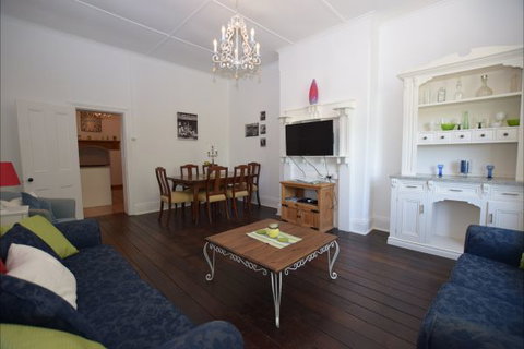 The Provincial Bed & Breakfast - Accommodation Australia 2